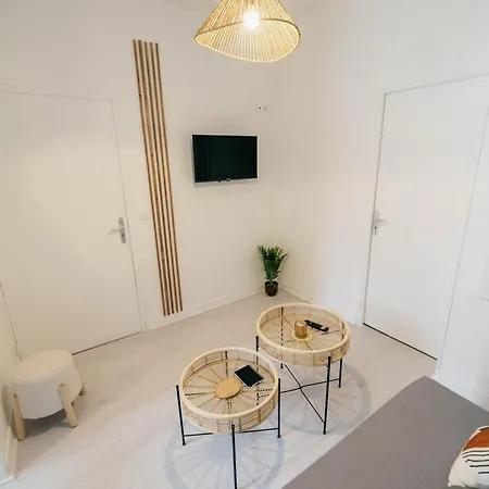 Verdant Oasis - Proche Du Centre - Wifi Gratuit - Parking A Proximite *