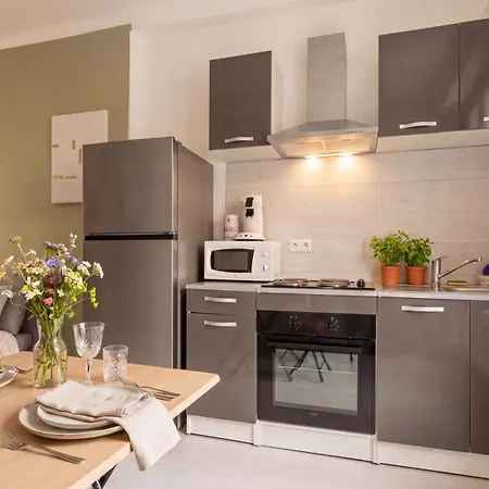 Verdant Oasis - Proche Du Centre - Wifi Gratuit - Parking A Proximite 公寓 卢德